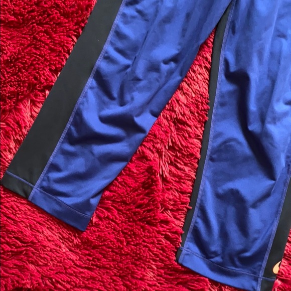 Nike Pro blue & black cropped compression leggings - Picture 3 of 12